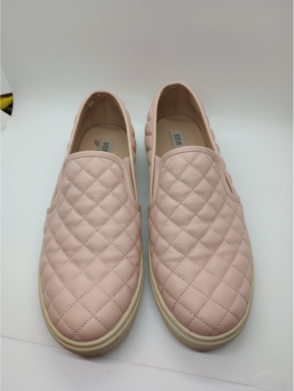 Steve Madden Women's Slip On 10 B Loafers Quilted Pink Classic Flat Casual 205